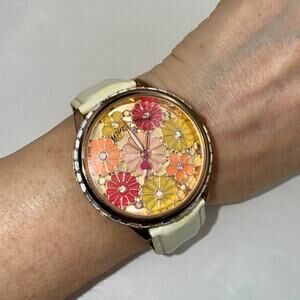 BETSEY JOHNSON Flower Daisy Watch Crystal Pink Yellow Orange White Leather Band